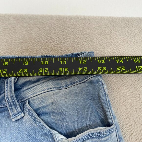 KanCan Woman's jeans 5/26 Distressed Light Wash Denim Skinny w/ Frayed Hem - Picture 4 of 14